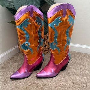 NWOT Cape Robbin Multicolor Heeled Boots